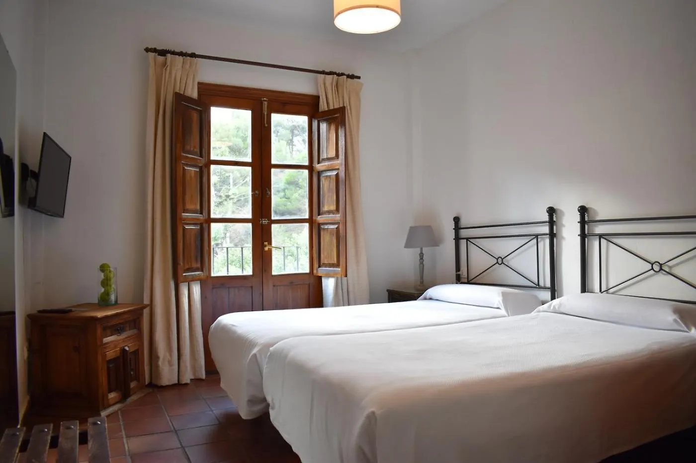 Hotel Humaina Malaga 3*,